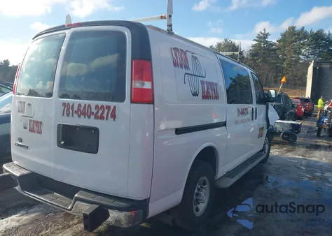 2018 Chevrolet Express 2500 Work Van z USA, uszkodzony, nr VIN 1GCWGAFG3J1909359